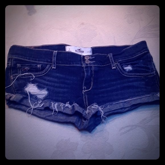 Ladies Hollister high rise jean shorts - Picture 1 of 5
